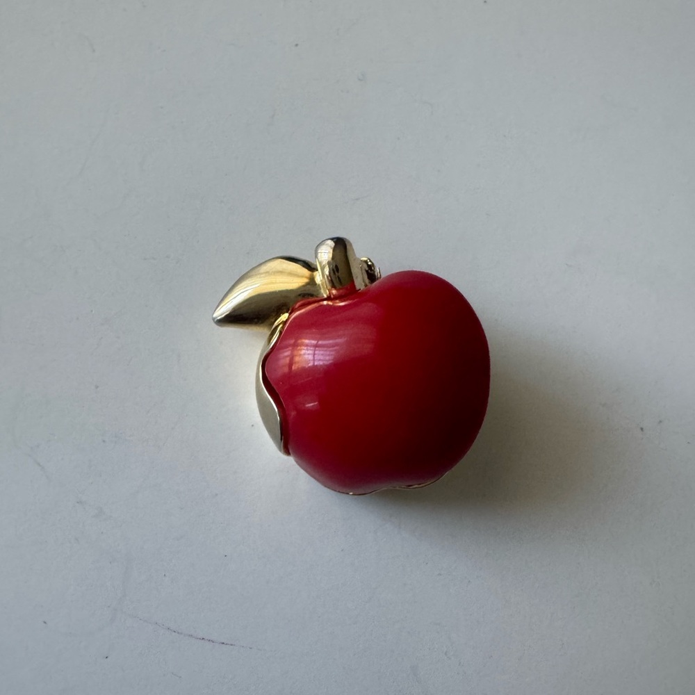 Red Apple small Brooch